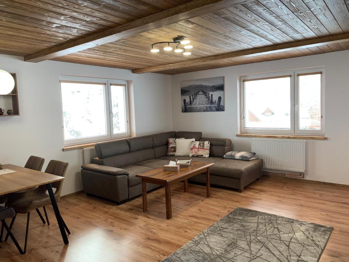 Apartmany Alliss ハルラホフ エクステリア 写真