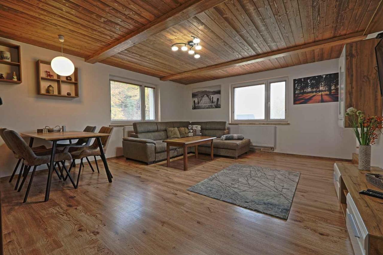 Apartmany Alliss ハルラホフ エクステリア 写真