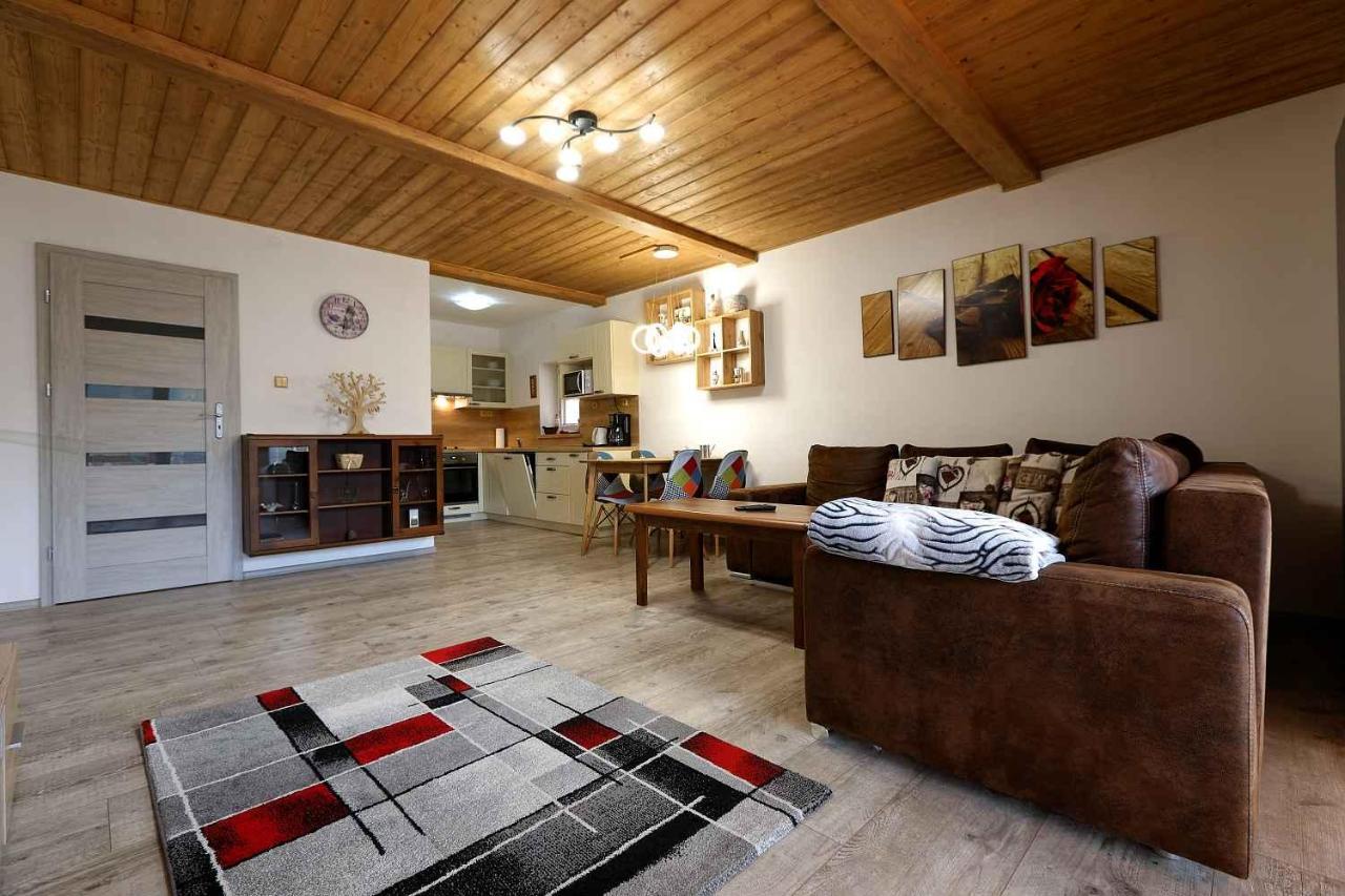 Apartmany Alliss ハルラホフ エクステリア 写真